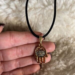 NWOT Alex and ani hasma necklace